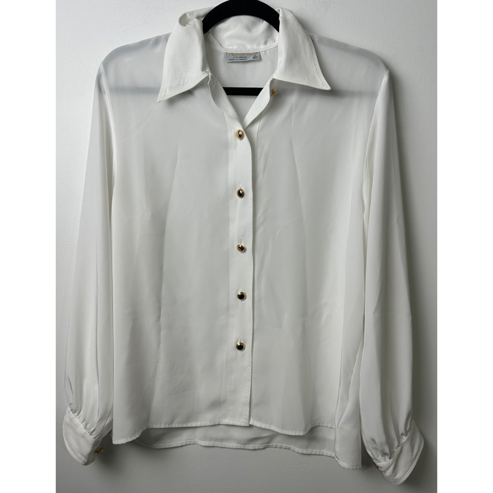 Auth Aquascutum - White Women's Blouse Size 36” (US S) Gold button Polyester C23
